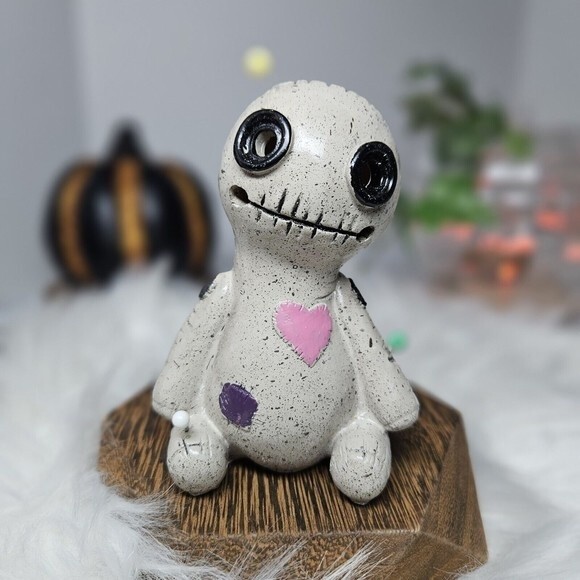Voodoo Pin Doll Original Incense Cone Burner Holder Smokes from Eyes Cursed Rag - Picture 3 of 12